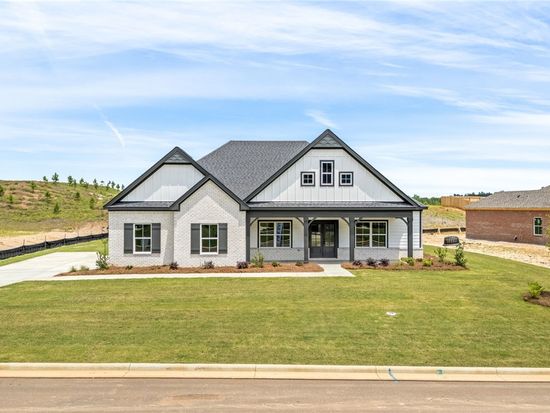 2610 Cherington Dr, Auburn, AL 36832