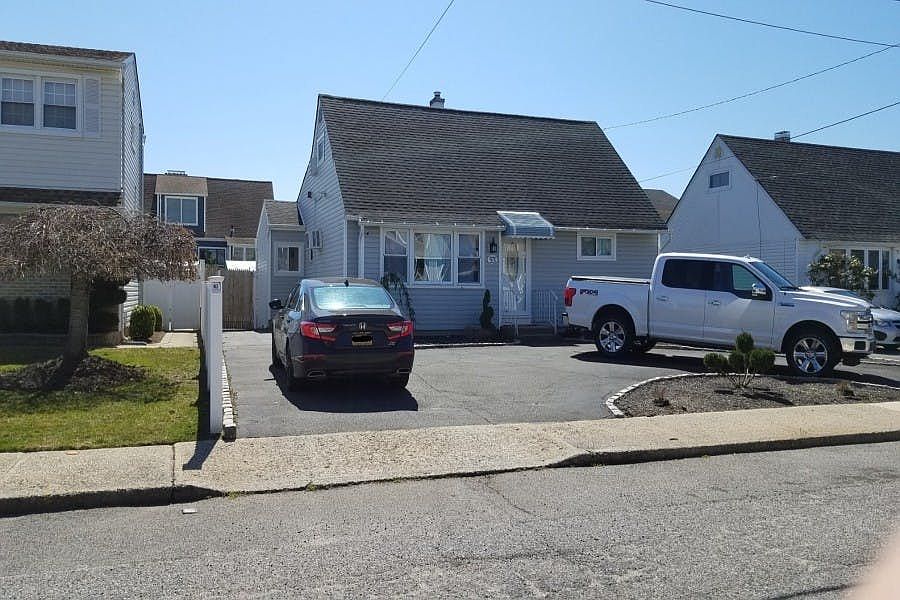 1st image of 53 Evans Ave
