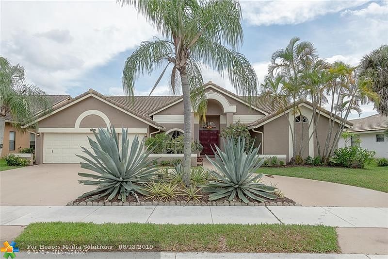 1st image of 9678 N Springs Way