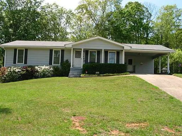 6380 Valhalla Dr, Douglasville, GA 30135