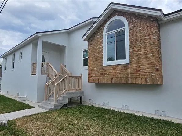 528 Wideview Ave, Tarpon Springs, FL 34689