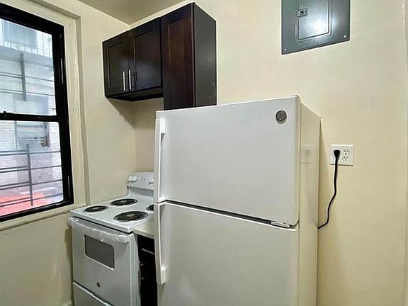 5th image of 21-47 33rd St #1T