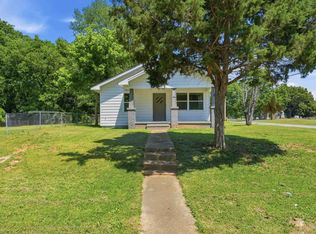 609 Hickory St, Tuscumbia, AL 35674