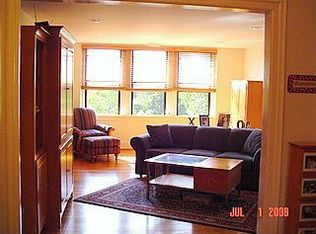 900 Valley Rd APT B401, Elkins Park, PA 19027