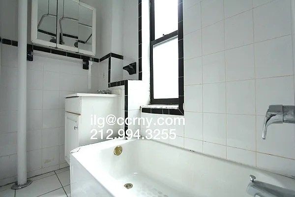 Rented by City Connections Realty | media 5