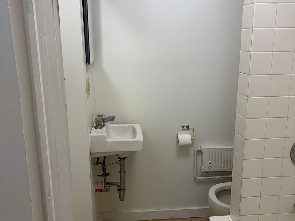1st image of 69 N Prospect St #6
