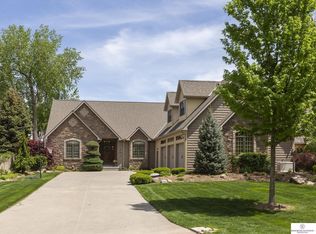 56 Ginger Woods Rd, Valley, NE 68064