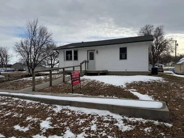 723 W Harrison St, Albion, NE 68620