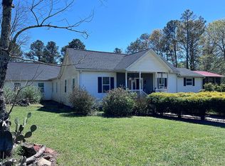 3175 Veal St, Roopville, GA 30170