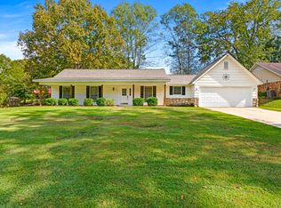 206 Pebble Brook Dr, Clinton, MS 39056