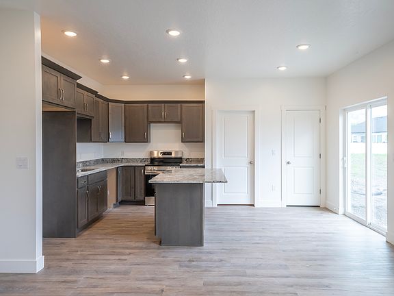 7th image of this home