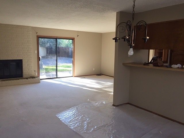 2nd image of 1954 Chandelle Loop NE