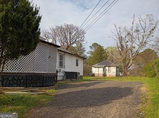 211 Arnco 6th St, Newnan, GA 30263