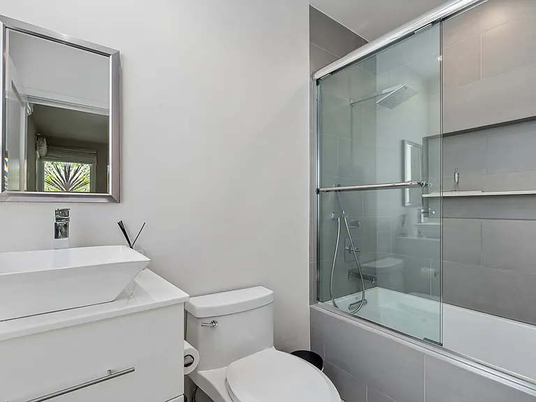 1216 Greenacre Ave — Photo 30