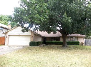 125 E Mesa Verde St, Yukon, OK 73099