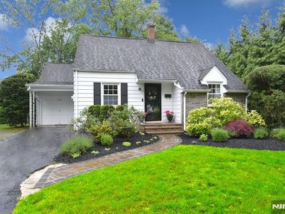 408 Eton Ct, Ridgewood, NJ, 07450