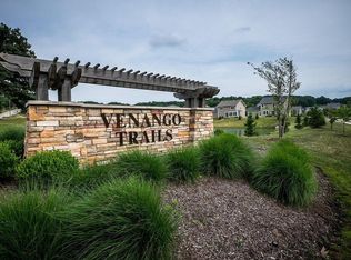 2007 Hemlock Ln, Mars, PA 16046