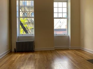 42 Perry St APT 4A, New York, NY 10014