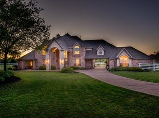 1300 Lakeside Ct, Bartonville, TX 76226