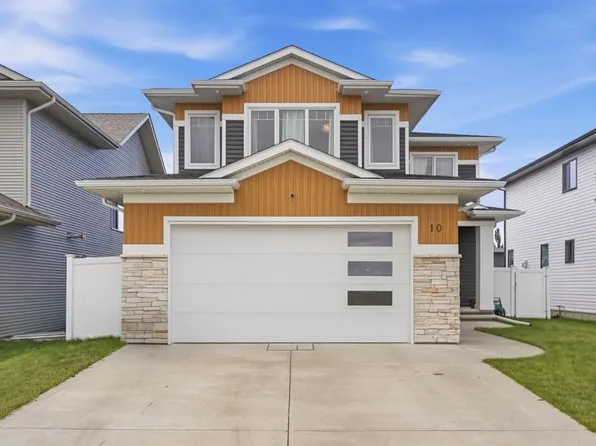 10 E Mitchell Cres, Blackfalds, AB T4M 0H4