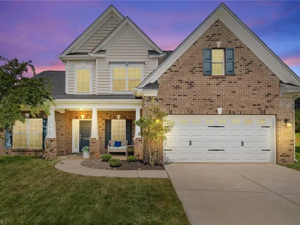 3605 Copper Ct, High Point, NC 27265