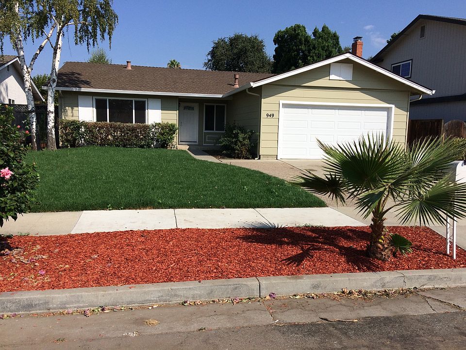 1st image of 949 Chemise Dr