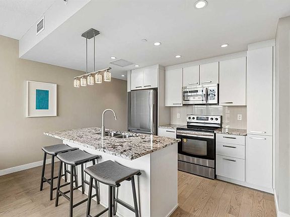 5th image of 225 W 11th Ave SE #1404
