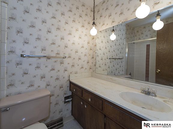 5th image of 5107 N 115th St