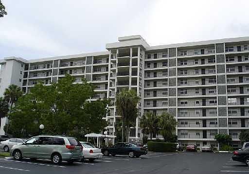 1st image of 4015 W Palm Aire Dr APT 504