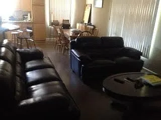 1938 E Mitchell Dr — Photo 3