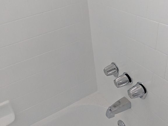 Clean Tub, Freshly refinished