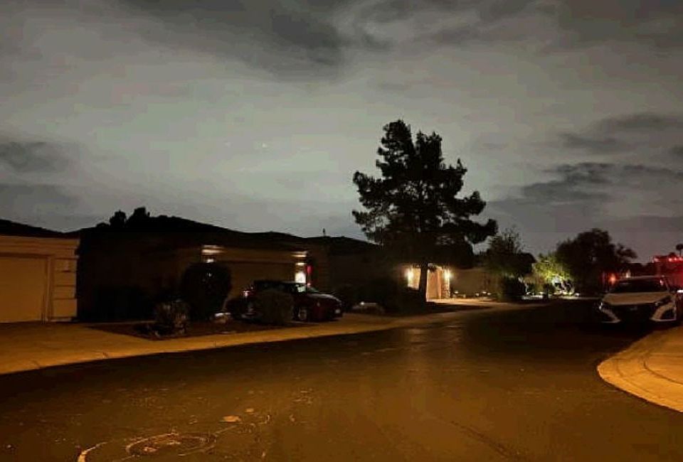 Exterior Neighborhood (street photo)