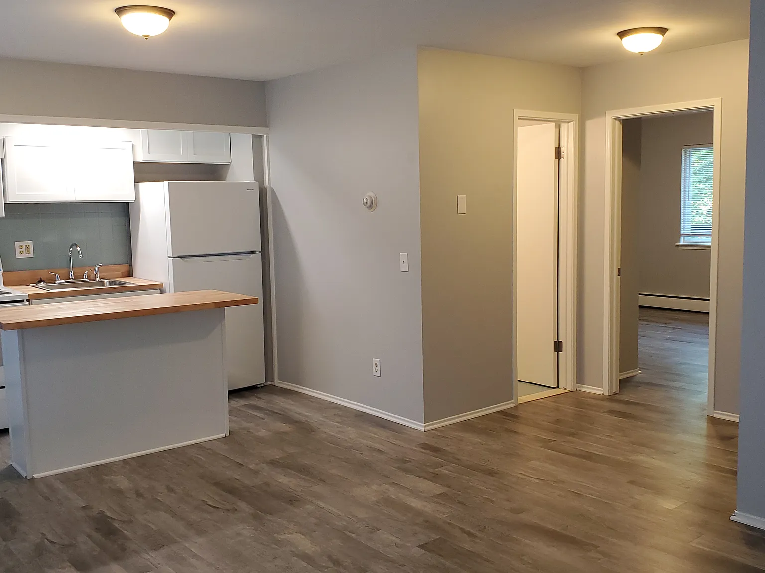 2 bed, $1,150 — Photo 2