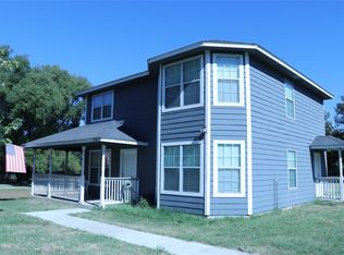 2817 Brookhollow Dr, Burleson, TX 76028