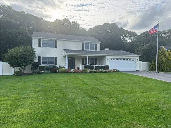 39 Hargrove Drive, Stony Brook, NY 11790