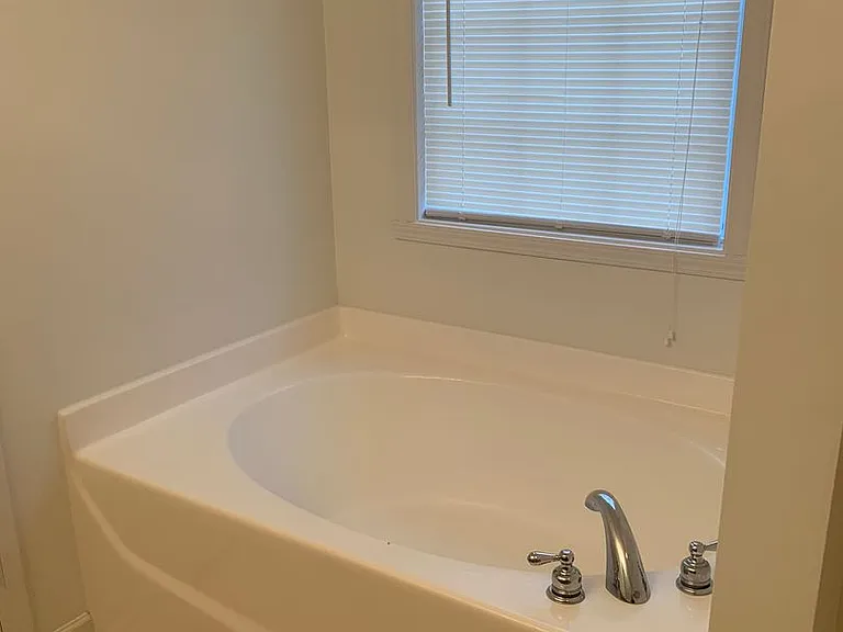 1408 Prestwood Ct — Photo 18