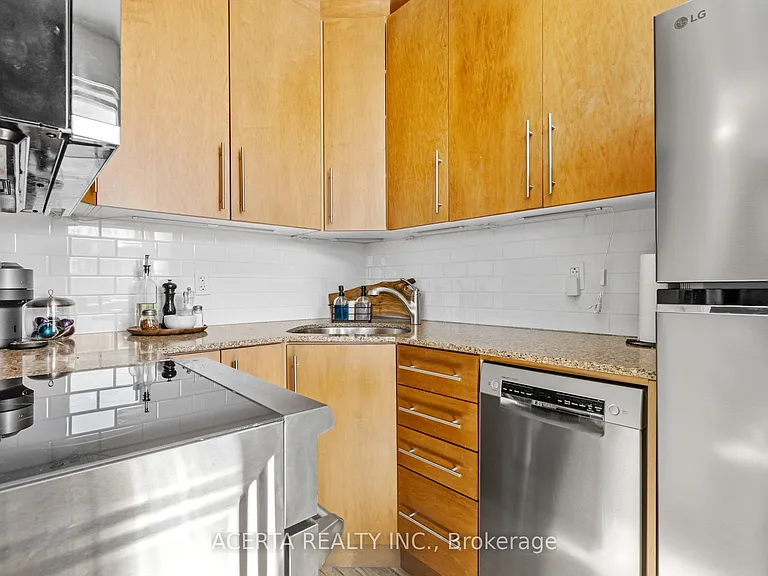 612 Bank St #26 — Photo 13