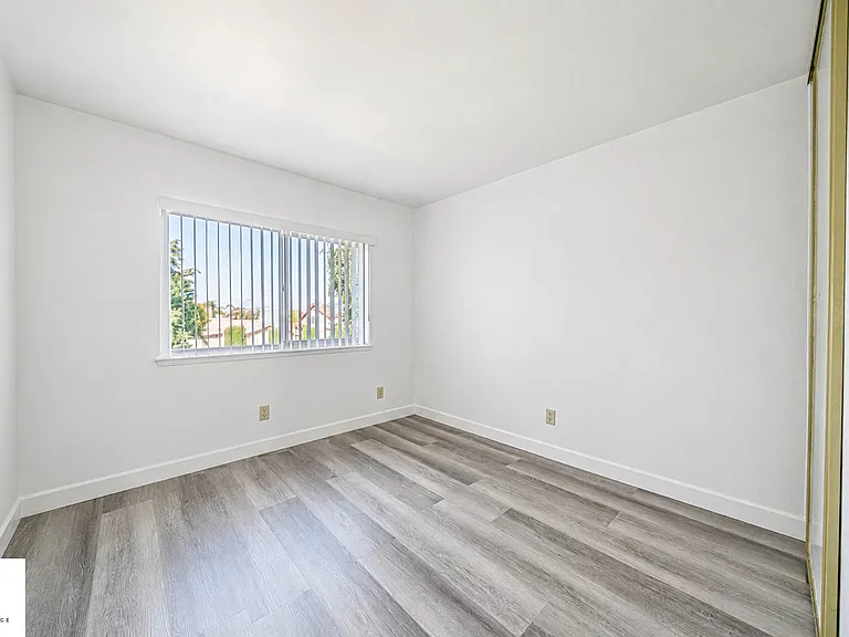 164 Ricci Ave — Photo 10