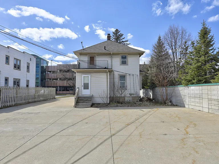 813 S Center St — Photo 39