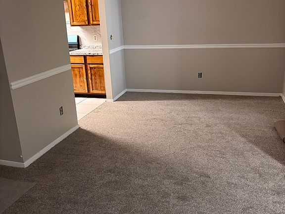 4th image of 5552 Mountain Springs Cir