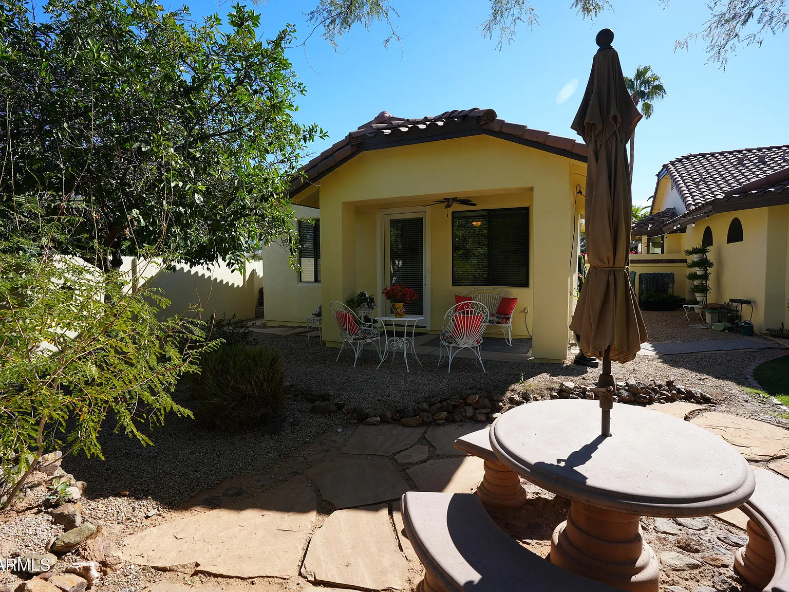 1 bed, 1.0 bath, 899 sqft, $2,500 — Photo 2