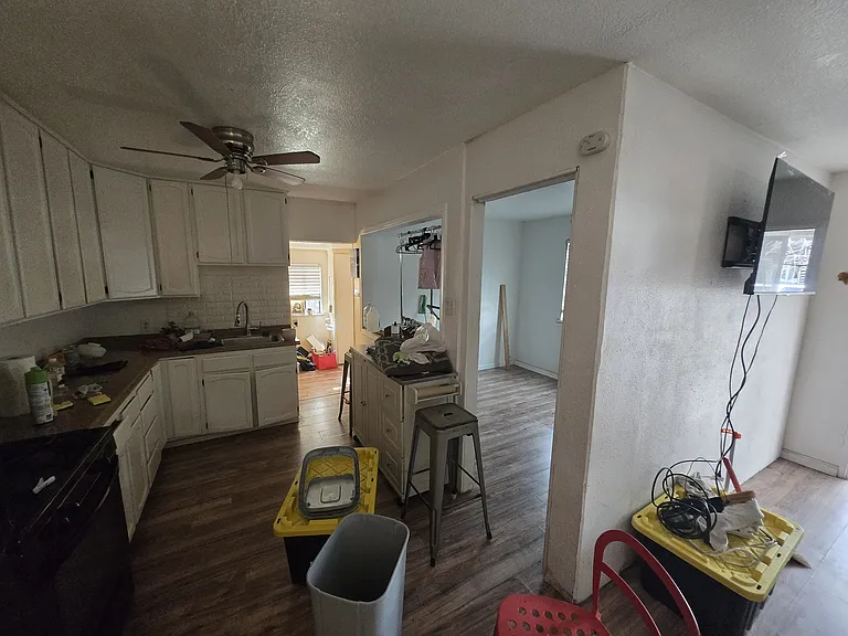 5765 Nina Way — Photo 20