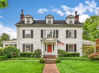 90 Forest Ave, New Rochelle, NY 10804