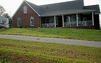 1st image of 115 Weaver Ln
