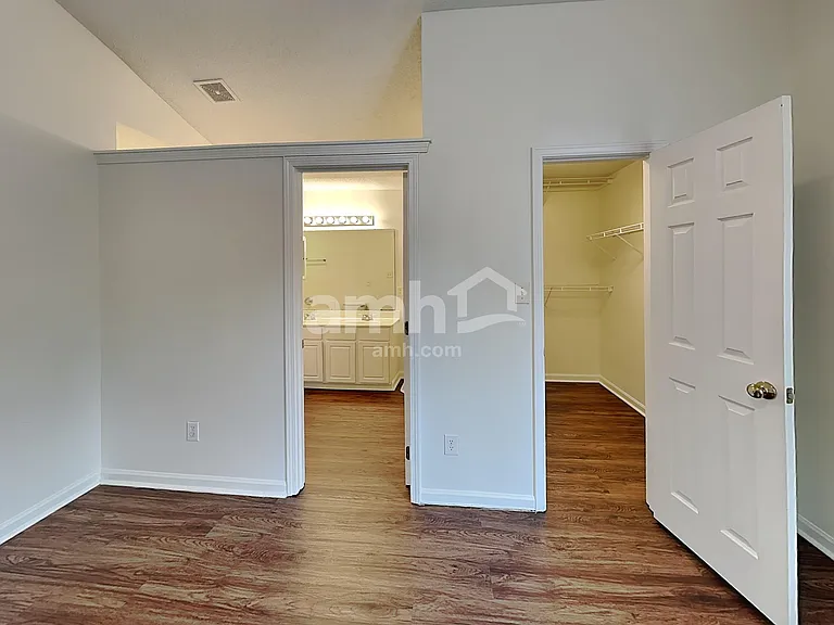 1106 Kerry Greens Dr — Photo 11