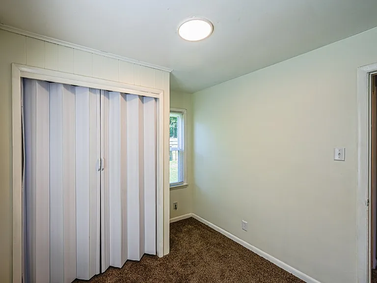 1909 Taylor Ave — Photo 22