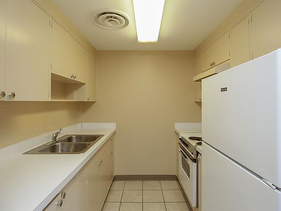 5th image of 2929 Buffalo Speedway Unit 224