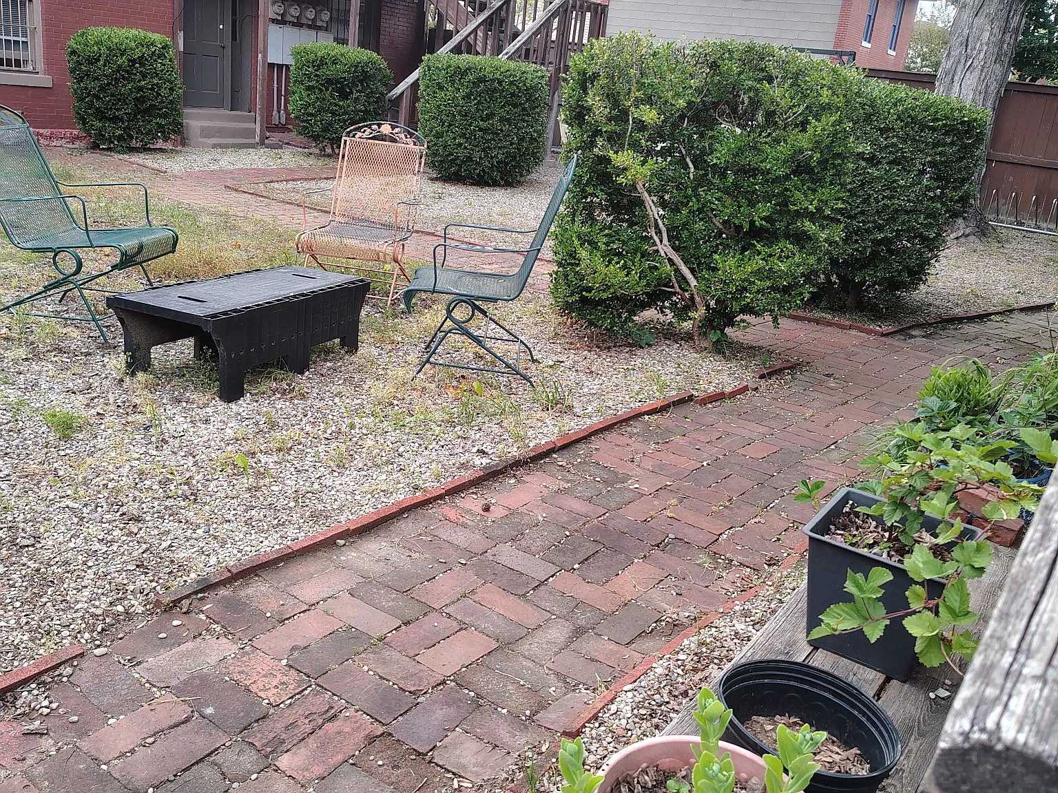 Studio, 725 sqft, $695 — Photo 2