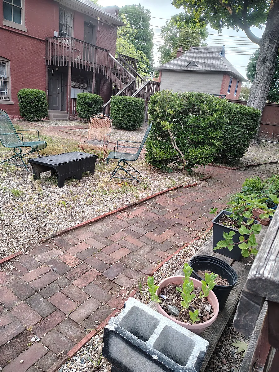 Building Photo - 1334 S 3rd St #3