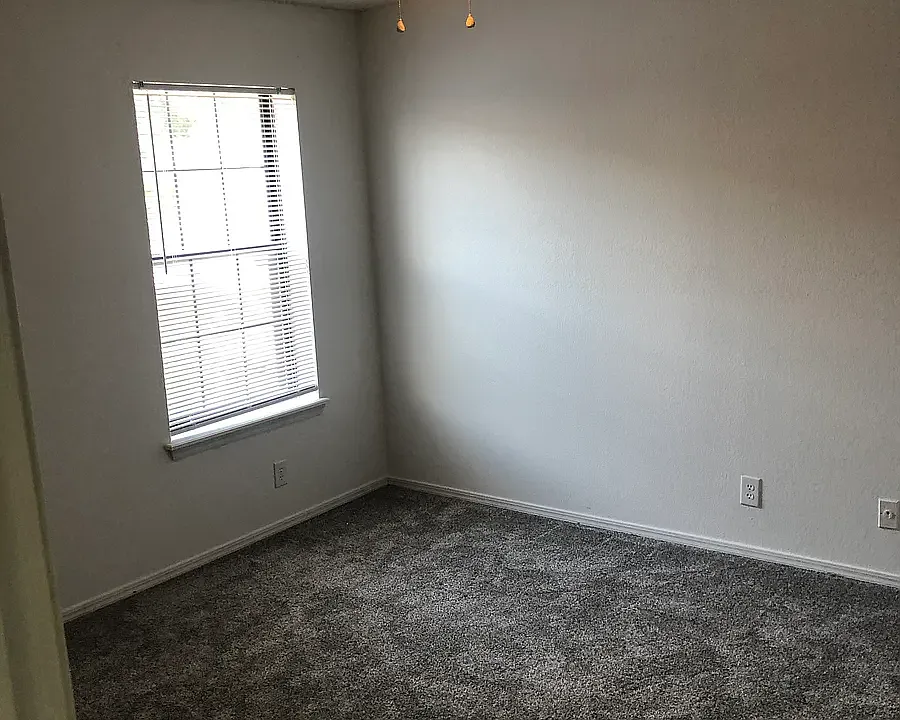 9009 S Delaware Ave #404